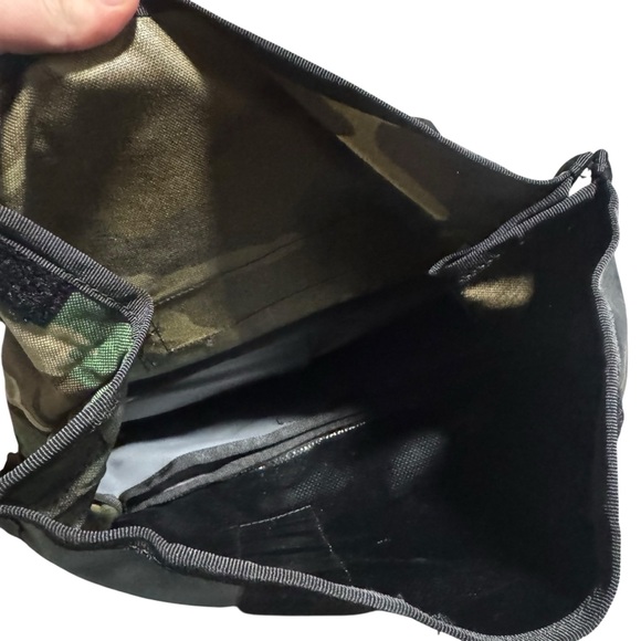 Chrome Industries Bravo 2.0 Camo Backpack Rolltop Watrer Proof Book Bag OS - Picture 6 of 6